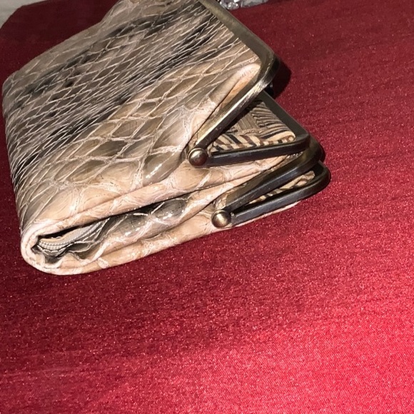 Crocodile Style Wallet - Picture 10 of 13